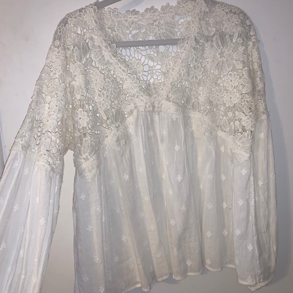 Flowy white free people shirt